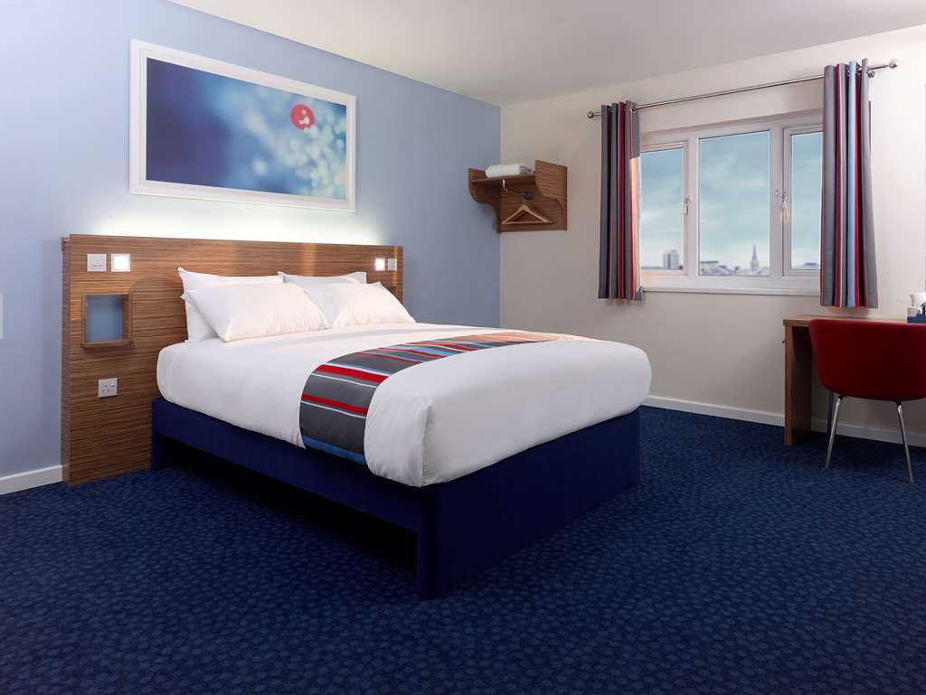 Travelodge Edinburgh Dreghorn Værelse billede