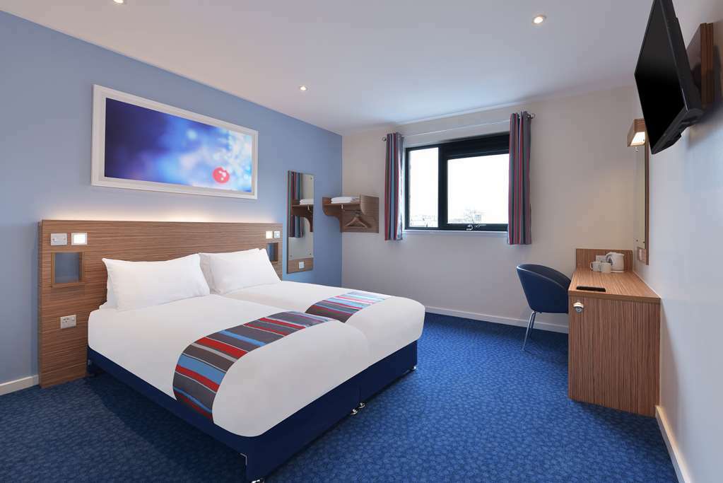 Travelodge Edinburgh Dreghorn Værelse billede